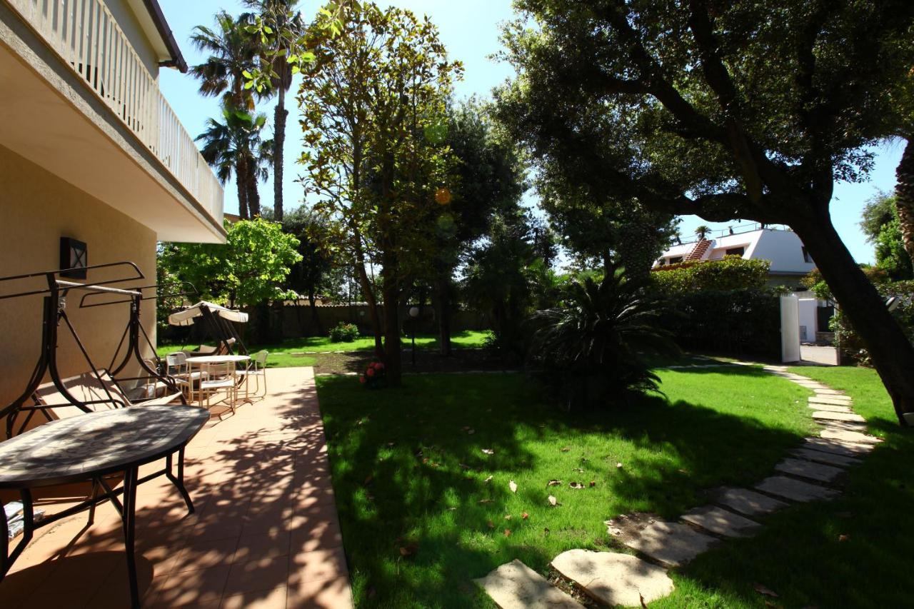 Villa Vanessa Fregenae Exterior photo